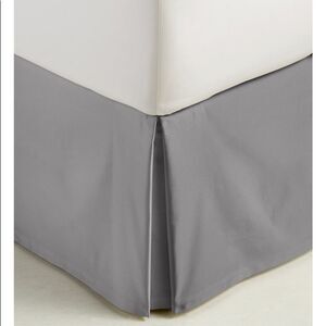 Hotel Collection Bedskirt. Color: Silver/Grey